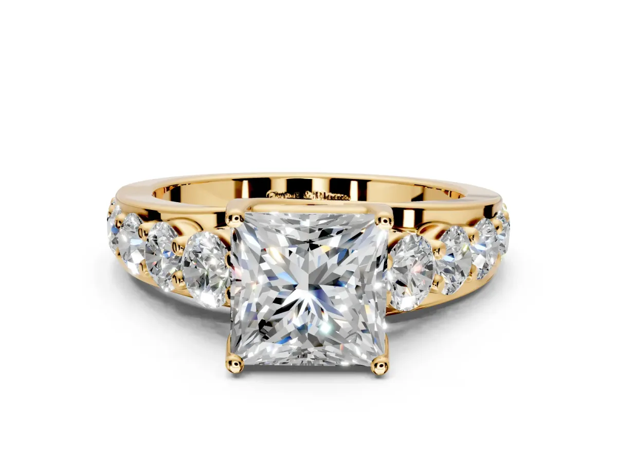 Solitaire Engagement Ring Setting for Princess Cut Center with Graduated Shared Prongs and Prong Head in Yellow Gold
