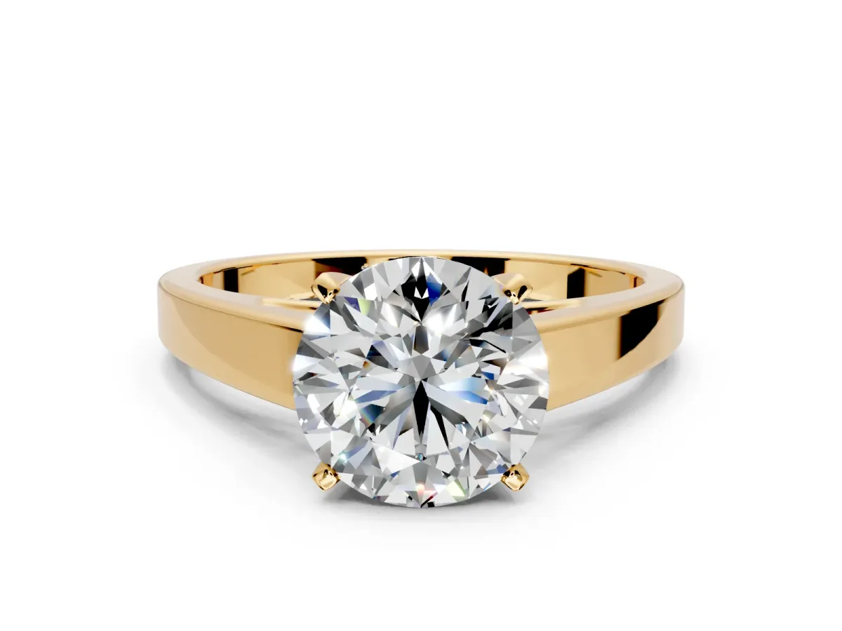 Solitaire Engagement Ring Setting for Round Cut Center with Tapered Split Shoulders and Prong Head in Yellow Gold