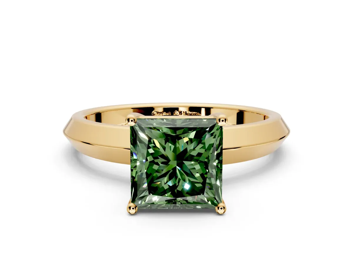 Solitaire Engagement Ring Setting for Fancy Green Princess Cut Center with Wide Knife Ridge Band and Prong Head in Yellow Gold