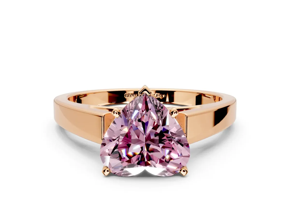 Solitaire Engagement Ring Setting for Fancy Pink Heart-Shaped Center with Tapered Split Shoulders and Prong Head in Rose Gold