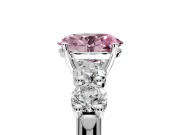 5 Stone Engagement Ring Setting for Fancy Pink Oval Center with Graduated Accents and Prong Head in Platinum