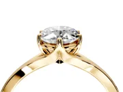 Solitaire Engagement Ring Setting for Oval Center with Plain Split Shank and Prong Head in Yellow Gold
