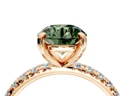 Solitaire Engagement Ring Setting for Fancy Green Round Cut Center with Shared-Prong Accents and Prong Head in Rose Gold