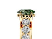 Solitaire Engagement Ring Setting for Fancy Green Oval Center with Graduated Shared Prongs and Prong Head in Yellow Gold