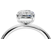 Low-Set Solitaire Engagement Ring Setting for Radiant Cut Center with Thin Plain Band and Prong Head in Platinum