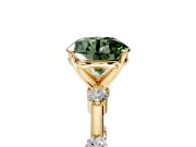 Solitaire Engagement Ring Setting for Fancy Green Round Cut Center with Bezel Station Band and Prong Head in Yellow Gold