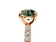 Solitaire Engagement Ring Setting for Fancy Green Round Cut Center with Shared-Prong Accents and Prong Head in Rose Gold