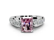Solitaire Engagement Ring Setting for Fancy Pink Radiant Cut Center with Graduated Shared Prongs and Prong Head in Platinum