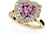 Single Halo Engagement Ring Setting for Fancy Pink Heart-Shaped Center with Corner Claws, Plain Band and Prong Head in Yellow Gold