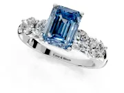 5 Stone Engagement Ring Setting for Fancy Blue Emerald Cut Center with Graduated Accents and Prong Head in Platinum