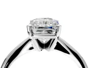Solitaire Engagement Ring Setting for Radiant Cut Center with Knife Ridge Band and Claw Prong Head in Platinum