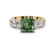 5 Stone Engagement Ring Setting for Fancy Green Princess Cut Center with Graduated Accents and Prong Head in Yellow Gold