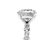 Solitaire Engagement Ring Setting for Princess Cut Center with Alternating Size Accents and Prong Head in White Gold