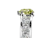 Solitaire Engagement Ring Setting for Fancy Yellow Heart-Shaped Center with Graduated Shared Prongs and Prong Head in Platinum