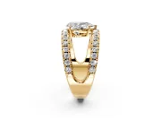 Solitaire Engagement Ring Setting for Pear-Shaped Center with Wide-Open Split Shank and Prong Head in Yellow Gold