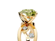 Solitaire Engagement Ring Setting for Fancy Yellow Heart-Shaped Center with Criss-Cross Accent Band and Prong Head in Yellow Gold