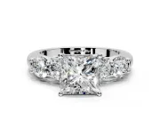 5 Stone Engagement Ring Setting for Princess Cut Center with Graduated Accents and Prong Head in Platinum
