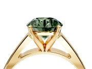 Solitaire Engagement Ring Setting for Fancy Green Round Cut Center with Tapered Split Shoulders and Prong Head in Yellow Gold