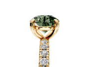 Solitaire Engagement Ring Setting for Fancy Green Round Cut Center with Shared-Prong Accents and Prong Head in Yellow Gold