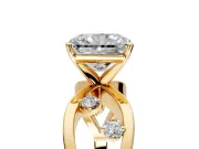 Solitaire Engagement Ring Setting for Radiant Cut Center with Criss-Cross Accent Band and Prong Head in Yellow Gold