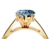 Solitaire Engagement Ring Setting for Fancy Blue Heart-Shaped Center with Tapered Split Shoulders and Prong Head in Yellow Gold