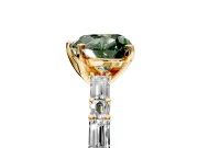 Baguette Engagement Ring Setting for Fancy Green Heart-Shaped Center with Alternating Bar-Set Band and Prong Head in Yellow Gold