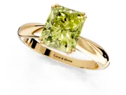 Solitaire Engagement Ring Setting for Fancy Yellow Radiant Cut Center with Reverse Tapered Band and Prong Head in Yellow Gold