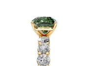 Shared-Prong Engagement Ring Setting for Fancy Green Cushion Cut Center with Graduated Accents and Prong Head in Yellow Gold