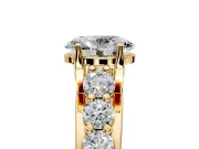 Solitaire Engagement Ring Setting for Oval Center with Graduated Shared Prongs and Prong Head in Yellow Gold