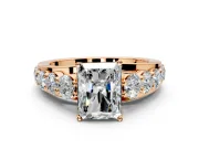 Solitaire Engagement Ring Setting for Radiant Cut Center with Graduated Shared Prongs and Prong Head in Rose Gold