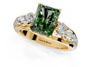 Solitaire Engagement Ring Setting for Fancy Green Radiant Cut Center with Graduated Shared Prongs and Prong Head in Yellow Gold