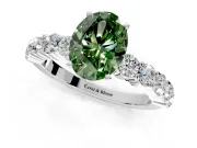 Shared-Prong Engagement Ring Setting for Fancy Green Oval Center with Graduated Accents and Prong Head in Platinum