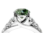 Solitaire Engagement Ring Setting for Fancy Green Round Cut Center with Graduated Shared Prongs and Prong Head in Platinum