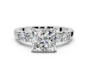 5 Stone Engagement Ring Setting for Princess Cut Center with Plain Band and Prong Head in Platinum