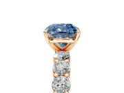 Shared-Prong Engagement Ring Setting for Fancy Blue Cushion Cut Center with Graduated Accents and Prong Head in Rose Gold