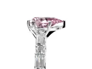 Baguette Engagement Ring Setting for Fancy Pink Pear-Shaped Center with Alternating Bar-Set Band and Prong Head in Platinum