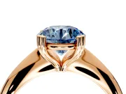 Solitaire Engagement Ring Setting for Fancy Blue Round Cut Center with Reverse Tapered Band and Prong Head in Rose Gold