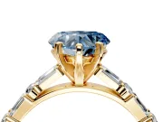 Baguette Engagement Ring Setting for Fancy Blue Heart-Shaped Center with Alternating Bar-Set Band and Prong Head in Yellow Gold