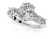 5 Stone Engagement Ring Setting for Oval Center with Graduated Accents and Prong Head in Platinum