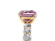 Shared-Prong Engagement Ring Setting for Fancy Pink Asscher Cut Center with Graduated Accents and Prong Head in Yellow Gold