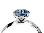 Side Accent Engagement Ring Setting for Fancy Blue Round Cut Center with Accent Shoulders and Prong Head in Platinum