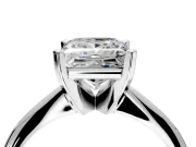 Solitaire Engagement Ring Setting for Princess Cut Center with Knife Ridge Band and Claw Prong Head in Platinum