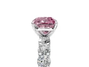 Shared-Prong Engagement Ring Setting for Fancy Pink Cushion Cut Center with Graduated Accents and Prong Head in Platinum