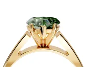 Solitaire Engagement Ring Setting for Fancy Green Heart-Shaped Center with Tapered Split Shoulders and Prong Head in Yellow Gold
