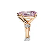 Solitaire Engagement Ring Setting for Fancy Pink Pear-Shaped Center with Bezel Station Band and Prong Head in Rose Gold