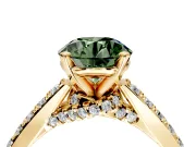 Solitaire Engagement Ring Setting for Fancy Green Round Cut Center with Crossover Accents and Prong Head in Yellow Gold