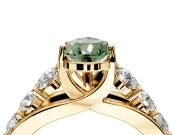 Solitaire Engagement Ring Setting for Fancy Green Pear-Shaped Center with Graduated Shared Prongs and Prong Head in Yellow Gold