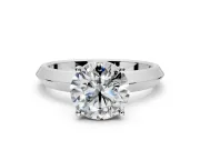 Solitaire Engagement Ring Setting for Round Cut Center with Wide Knife Ridge Band and Prong Head in Platinum