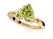Solitaire Engagement Ring Setting for Fancy Yellow Heart-Shaped Center with Beaded Shoulders and Prong Head in Yellow Gold