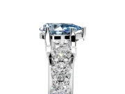 Solitaire Engagement Ring Setting for Fancy Blue Pear-Shaped Center with Graduated Shared Prongs and Prong Head in White Gold